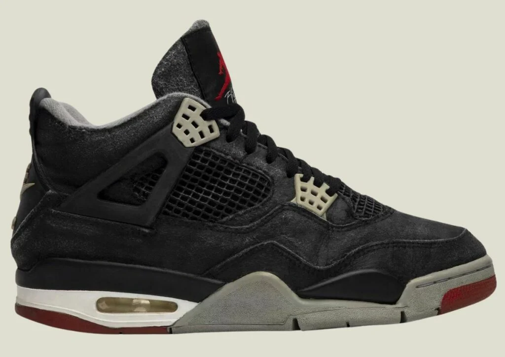 Air Jordan 4 Bred